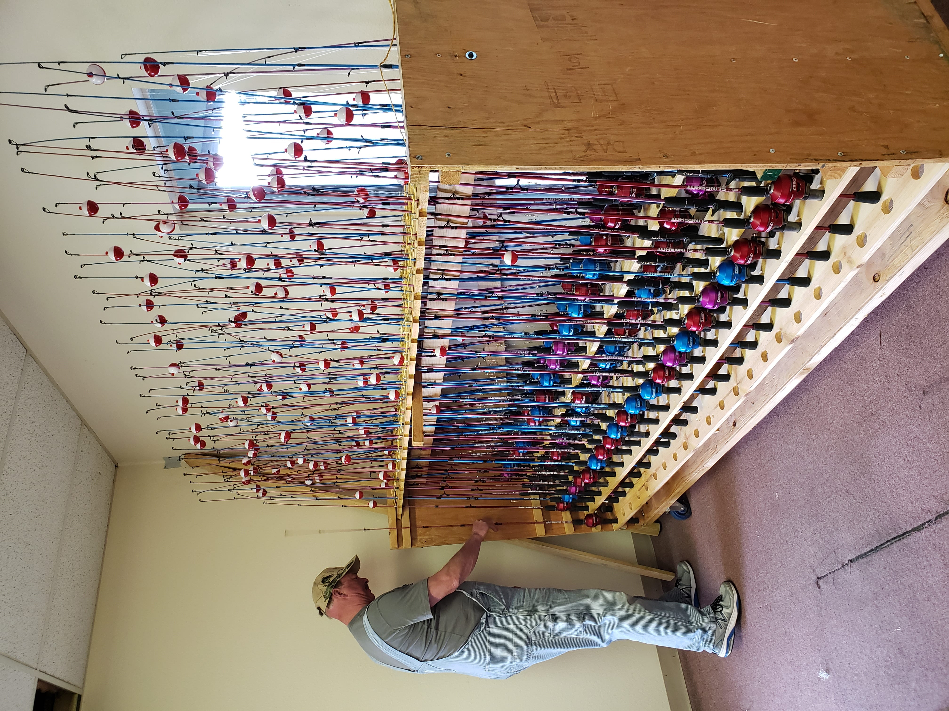 Building 3,000 fishing rods