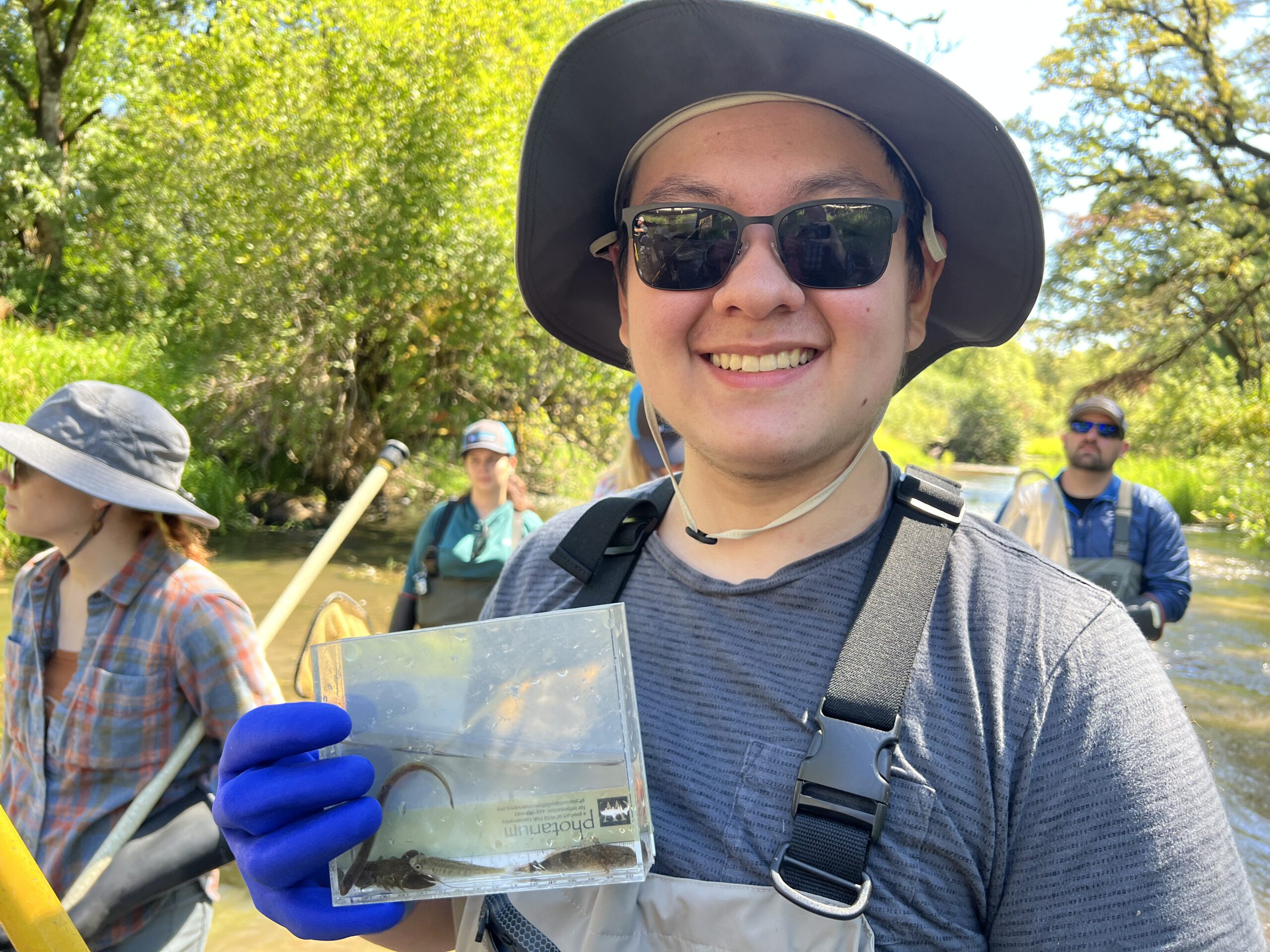 Sam electrofishing